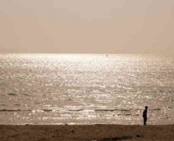夕陽の海